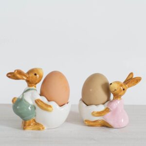 Velyku zuikiai laiko kiausinius, dėklas vaikams