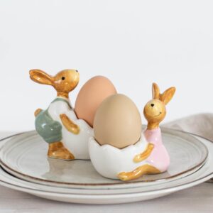 Velyku zuikiai laiko kiausinius, dėklas vaikams