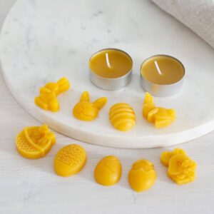 Bičių vaškas kiaušiniams marginti